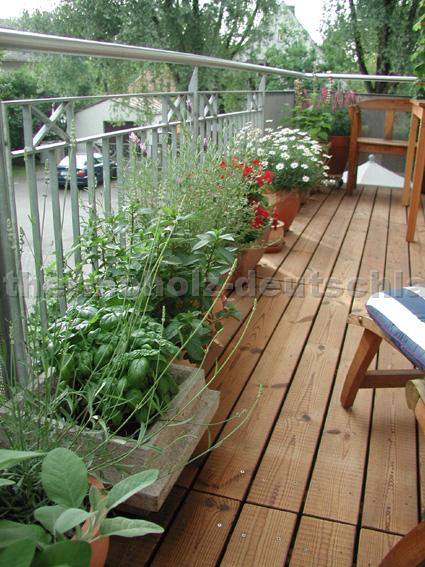 Ansicht 05.jpg - Thermokiefer 25 x 115 mm Barfuß-Oberfläche Wave Wellness mit sichtbarer Verschraubung